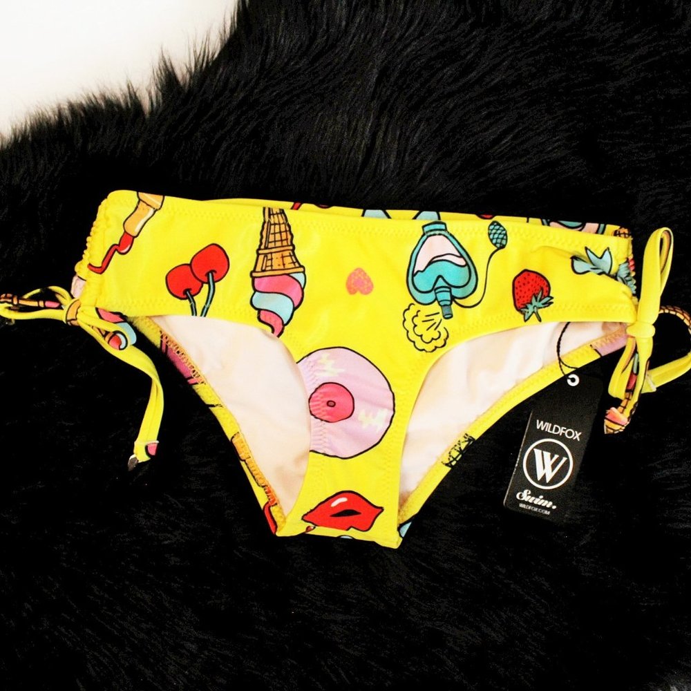 Wildfox Emoji Print Ruched Boy Short Bottoms